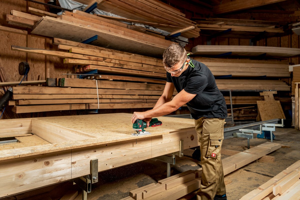 Metabo Akku-Stichsäge STA 18 LTX 150 BL, 18 V in zwei Ausführungen