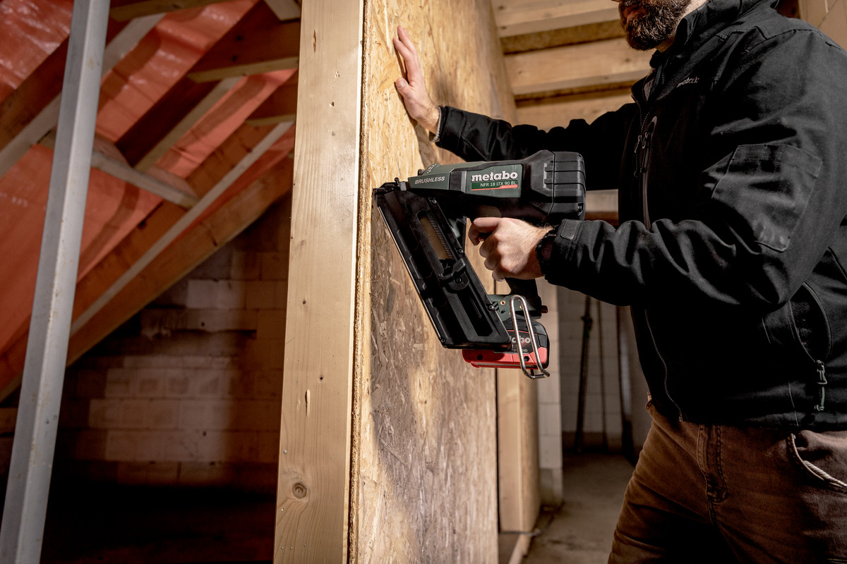 Metabo Cloueur à batterie NFR 18 LTX 90 BL, 18 V en deux versions