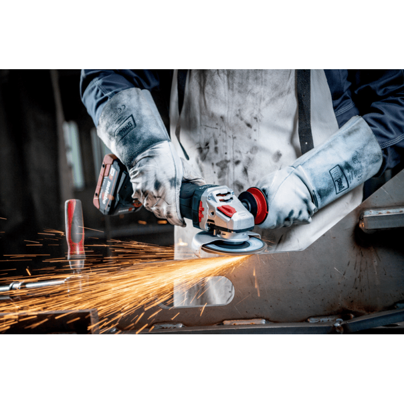 Metabo Akku-Winkelschleifer WVB 18 LTX BL 15-125 Quick, 18 V, mit 2 x 5.5 Ah LiHD Akkus, Schnellladegerät ASC 145 und metaBOX 165 L