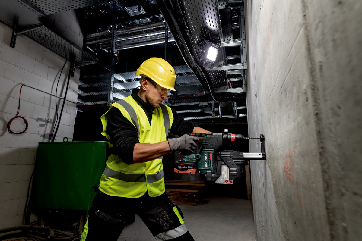 Metabo Akku-Hammer KH 18 LTX BL 24 Q, 18 V mit Quick-Wechselfutter, in zwei Ausführungen
