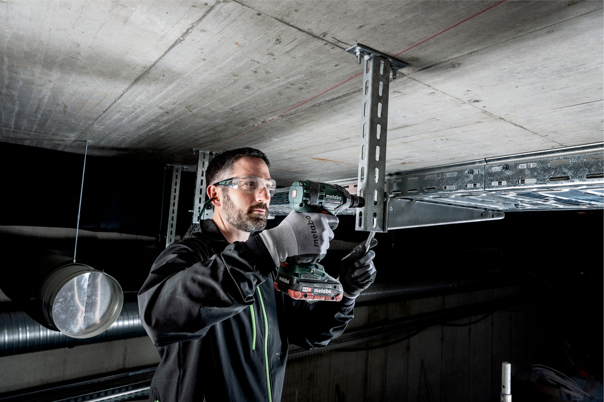 Metabo Akku-Schlagschrauber SSW 18 LTX 300 BL, 18 V in drei Ausführungen