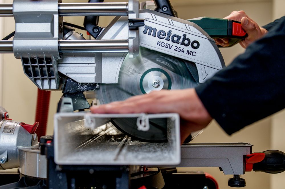 Metabo Kapp- und Gehrungssäge KGSV 254 MC