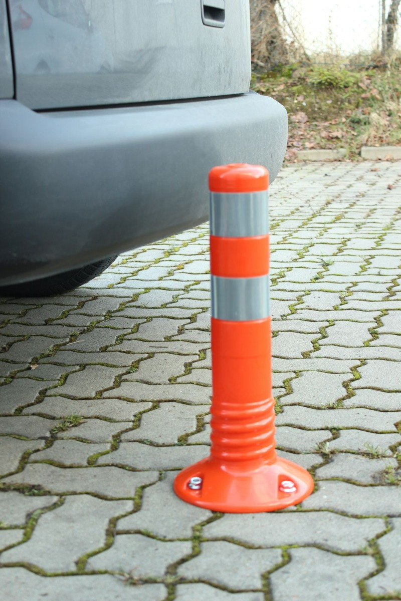 Flexible Absperrpfosten, in diversen Ausführungen