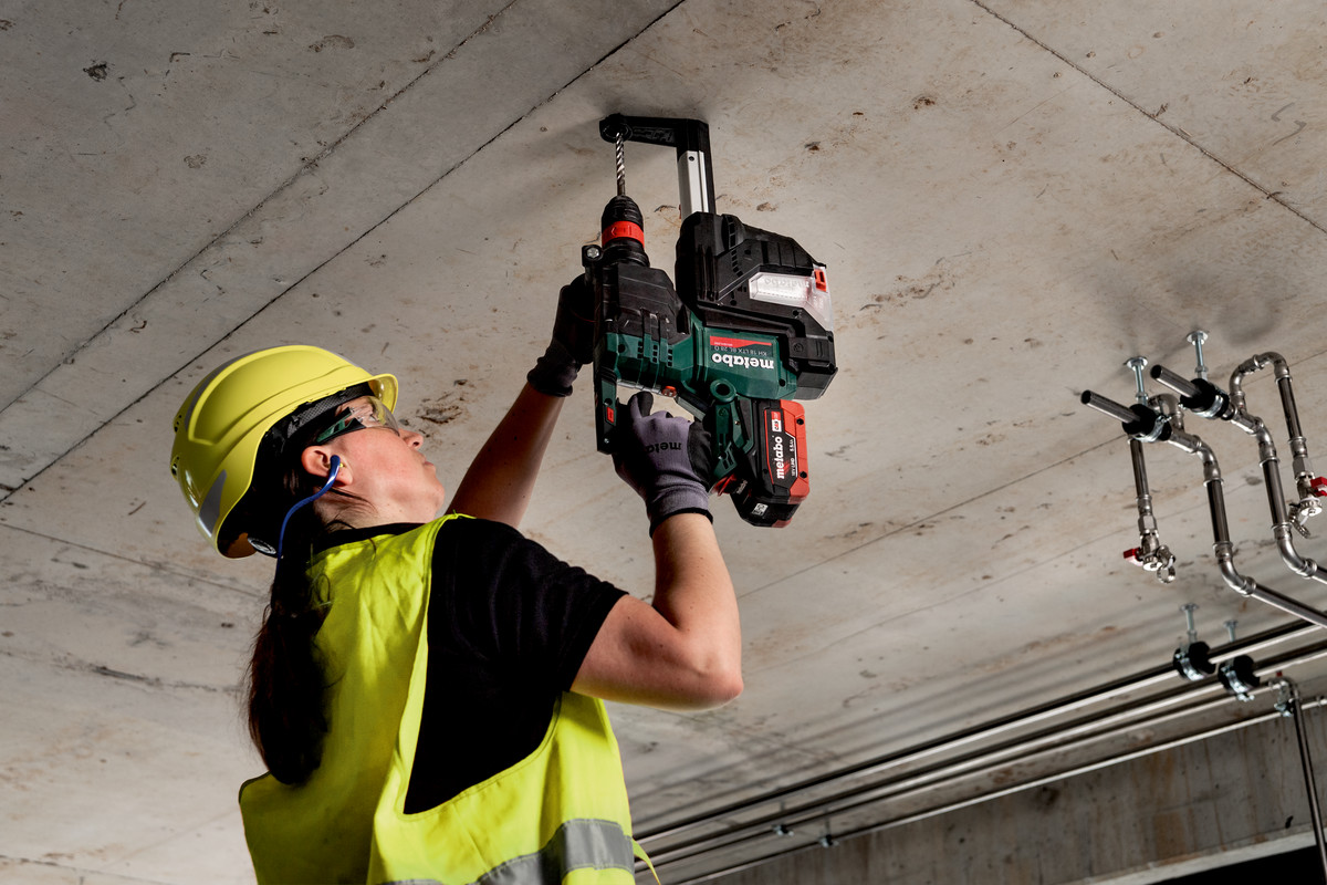 Metabo Akku-Hammer KH 18 LTX BL 28 Q, 18 V mit Quick-Wechselfutter, in drei Ausführungen