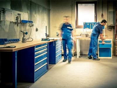 Bedrunka+Hirth Reihenwerkbank, Tiefe 750 mm, R 18-24 + R 24-24, Schubladenanzahl 14, in 2 Breiten