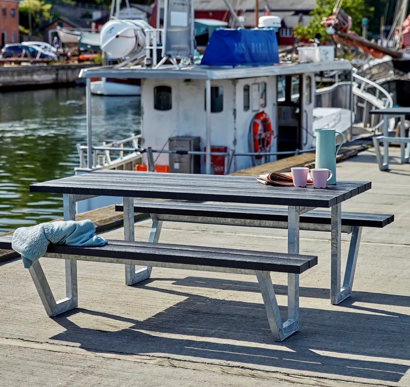 PLUS Ensemble de mobilier de jardin Wega, RePlast, noir, disponible en plusieurs modèles