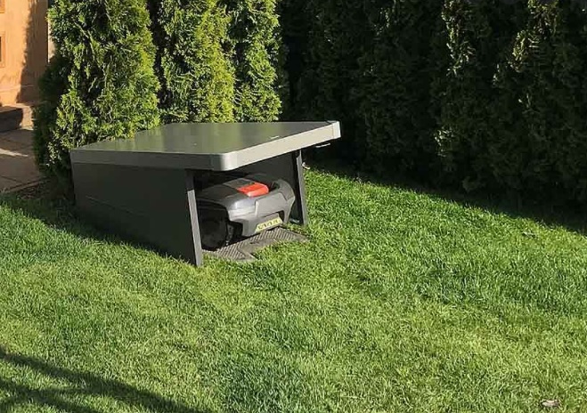 Biohort Robotergarage CHARLY®, quarzgrau/dunkelgrau-metallic, 780 x 900 x 490 mm