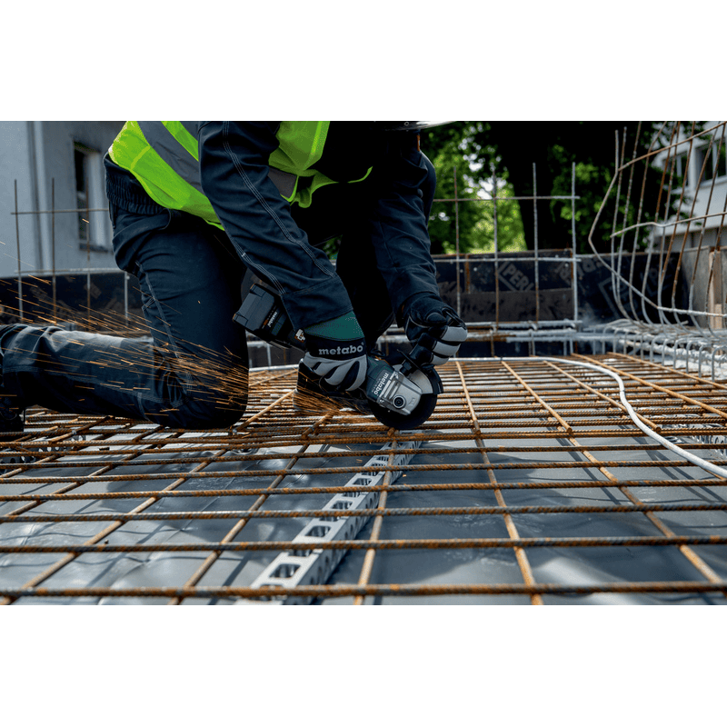Metabo Akku-Winkelschleifer W 18 L BL 9-125, 18 V in drei Ausführungen