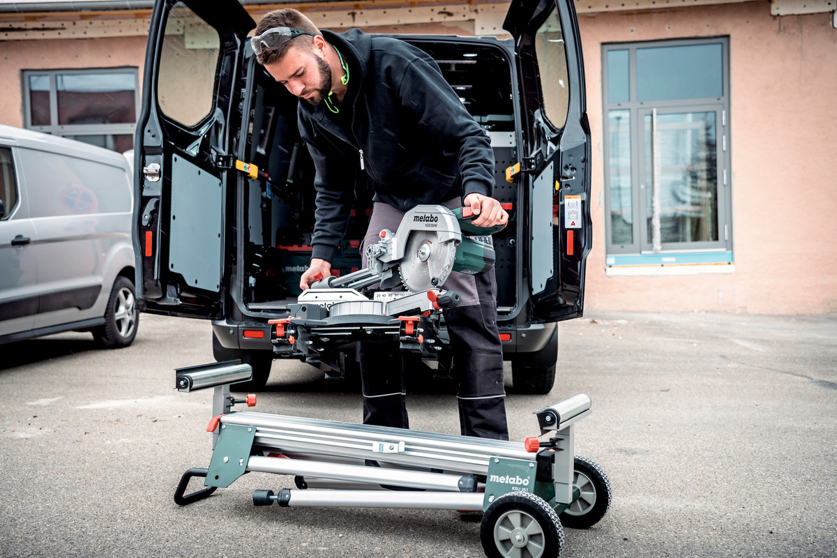 Metabo Kappsäge KGS 254 M, mit Zugfunktion, 1450 Watt