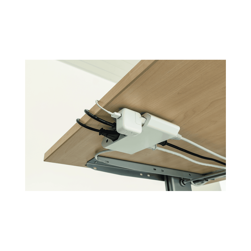 Steffen Multiprise IQ, 6 × T13 (2 × 3 en travers), 10 A, IP20, câble de 1.5 m, avec protection de surintesité, en deux couleurs