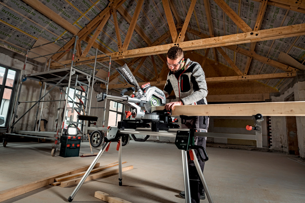Metabo Akku-Kappsäge KGS 18 LTX BL 305, 18 V ohne Akku
