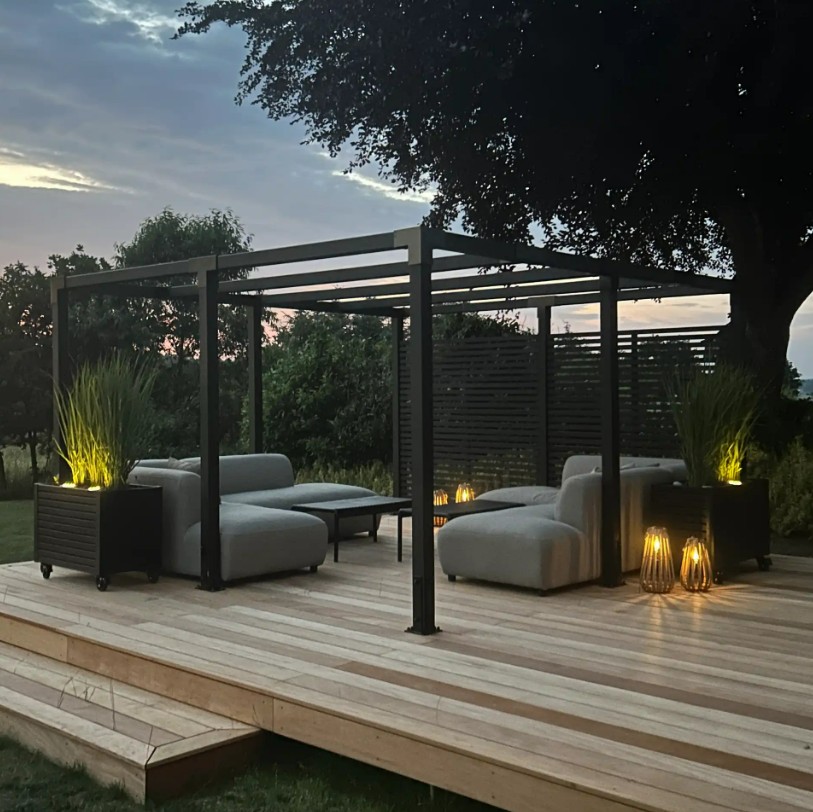 PLUS Pergola Cubic avec clôture Tokyo, noir RAL 9005, L x P x H 3870 x 3870 x 2170 mm