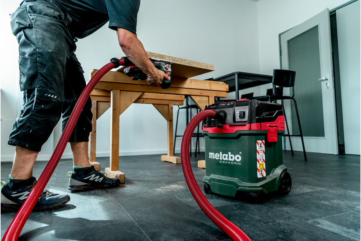 Metabo Aspirateur à batterie AS 36-18 M 30 PC-CC, 18 V avec décolmatage manuel du filtre et CordlessControl