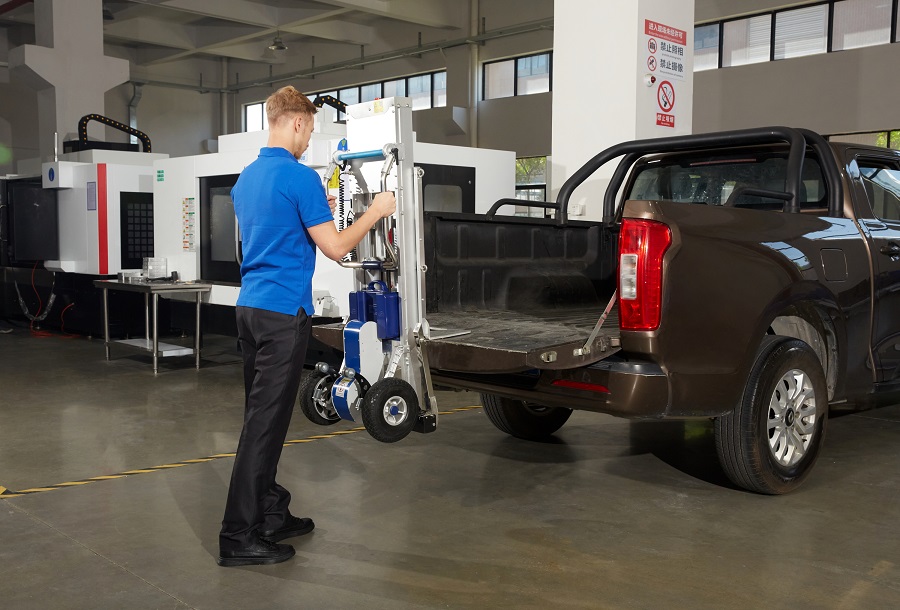 Elektrischer Treppensteiger mit Lift, Tragkraft 170 kg