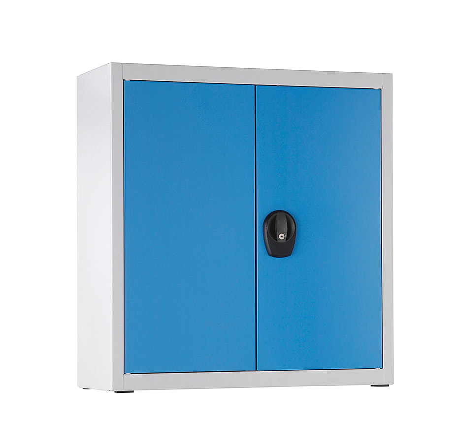 Niedriger Magazinschrank mit 32 Sichtlagerkästen