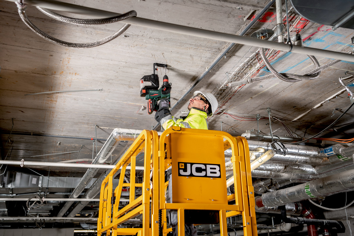 Metabo Akku-Hammer KH 18 LTX BL 24 Q, 18 V mit Quick-Wechselfutter, in zwei Ausführungen