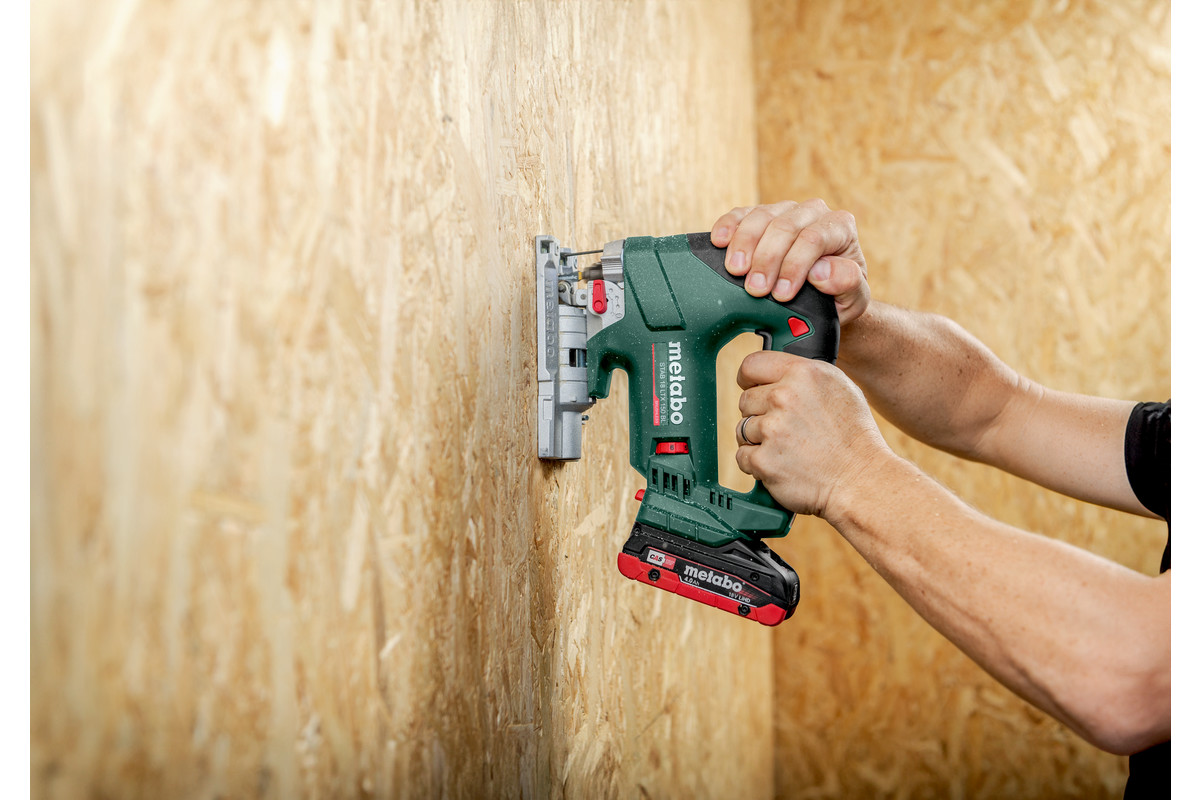 Metabo Akku-Stichsäge STA 18 LTX 150 BL, 18 V in zwei Ausführungen