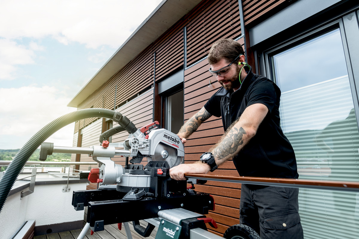 Metabo Akku-Kappsäge KGS 18 LTX BL 216, 18 V ohne Akku