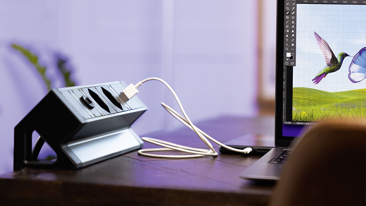 Steffen Multiprise de table ALU DESK, 2 prises de courant T13, 1 USB-A, 1 USB-C, 10 A, IP20, câble de 1.5 m, en deux couleurs