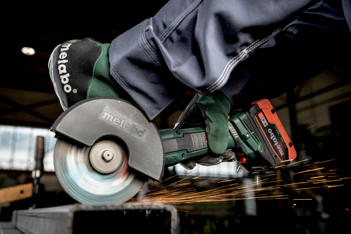 Metabo Akku-Winkelschleifer WPB 18 LT BL 11-125 Quick, 18 V in zwei Ausführungen