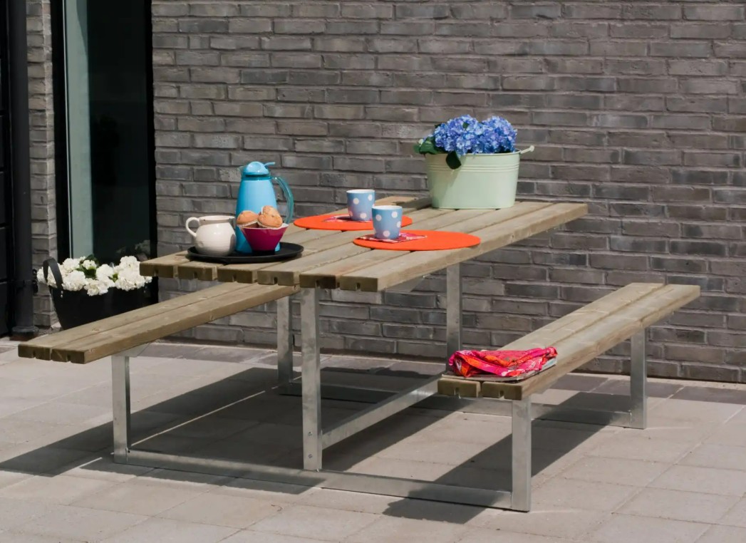 PLUS Basic Ensembles de mobilier de jardin, disponibles en plusieurs modèles