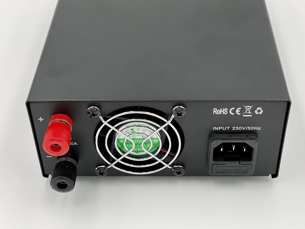 Netzgerät 230 VAC / 13.8 VDC, 30 A, Kabel 1 m passend zu Elektropumpen