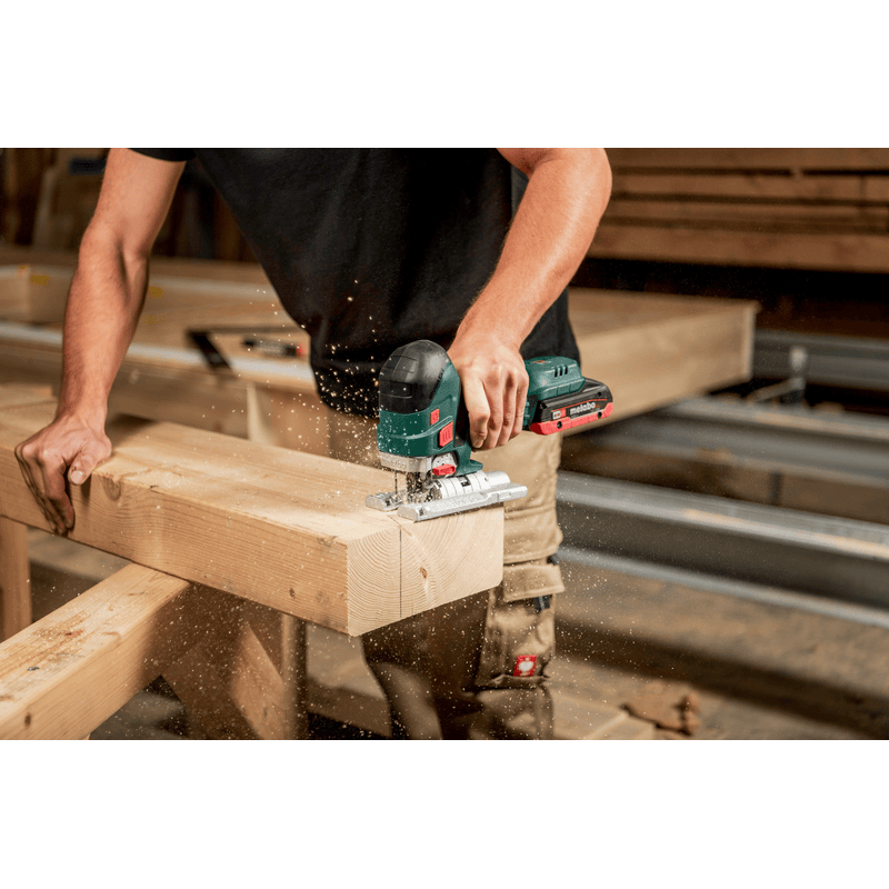 Metabo Akku-Stichsäge STA 18 LTX 150 BL, 18 V in zwei Ausführungen