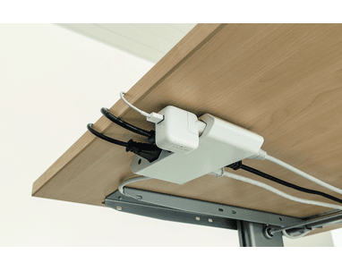 Steffen Steckdosenleiste IQ, 6 × T13 Steckdosen (2 × 3 quer), 10 A, IP20, 1,5 m Kabel, mit Überstromschutz, in zwei Farben