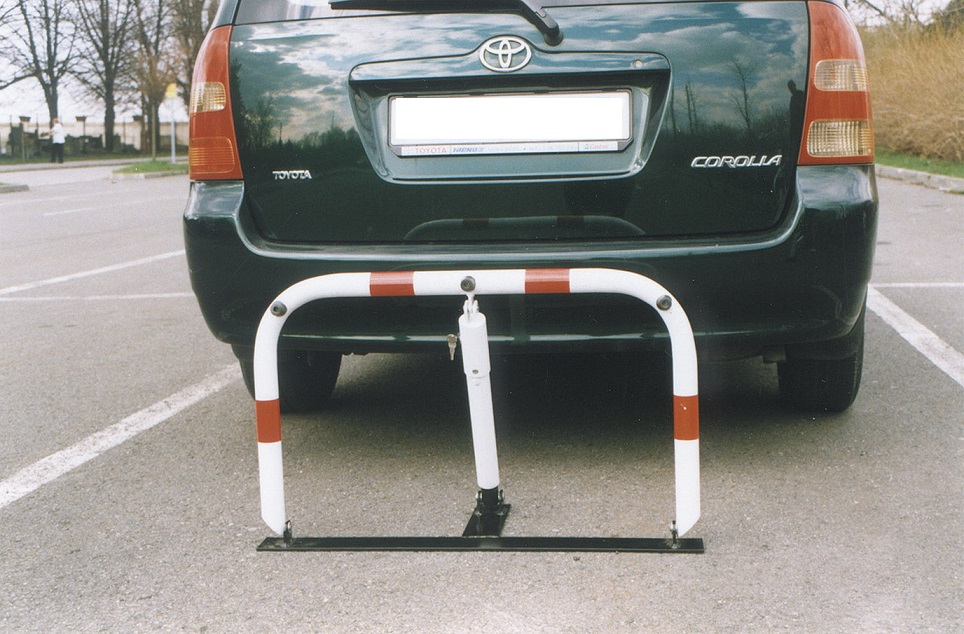 Barrières de parking pliantes en deux versions