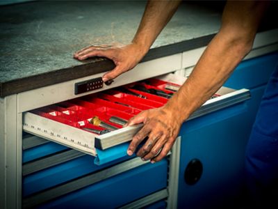 Bedunka+Hirth Distanzleisten für Muldenplatten pro Schublade, in diversen Ausführungen