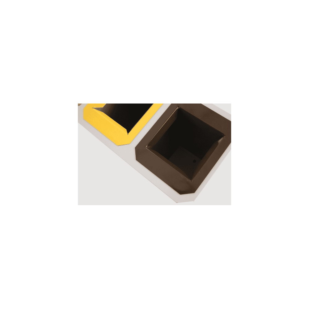 Poubelle de tri en tôle d'acier à plusieurs subdivisions